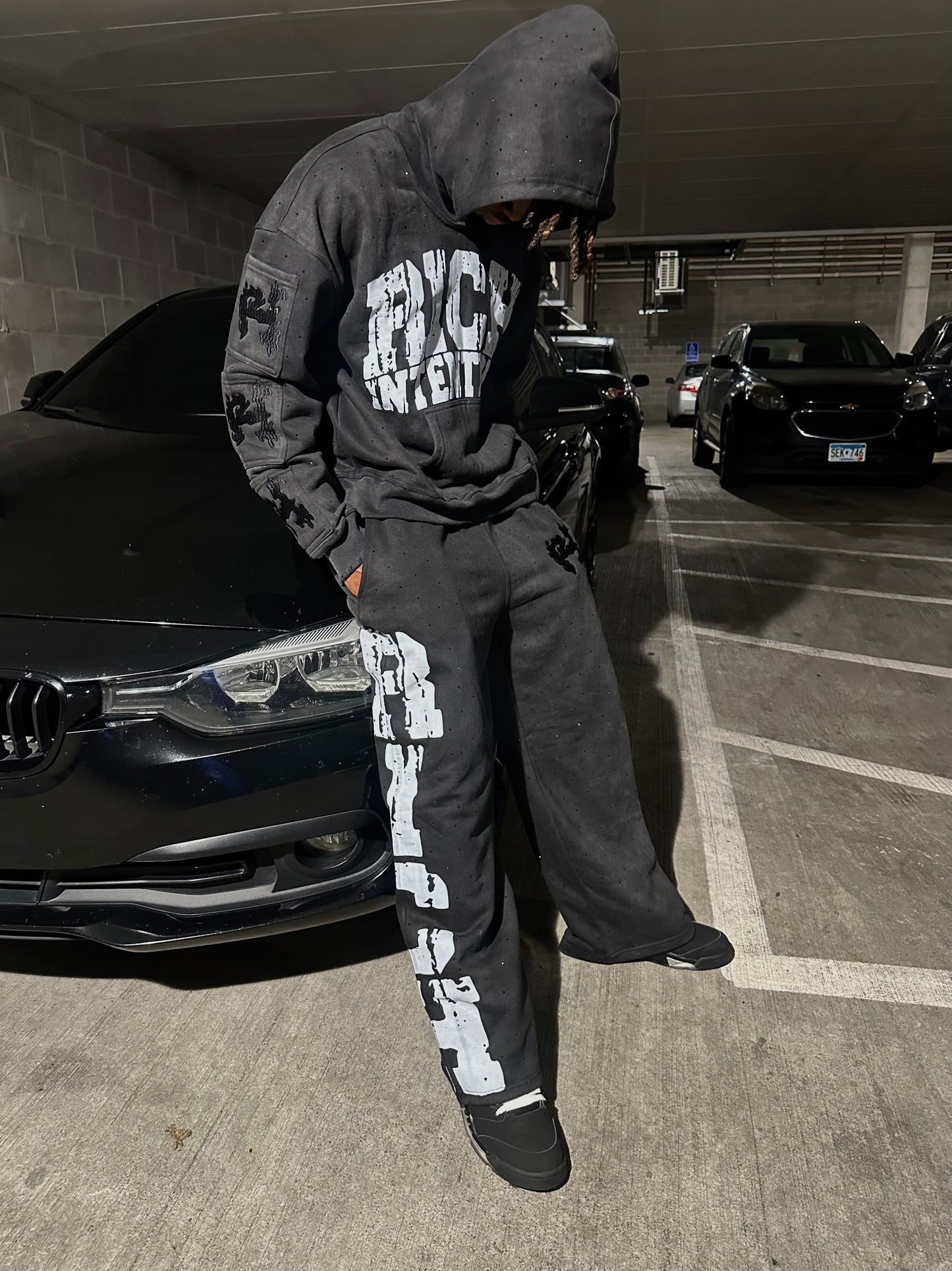 3 Pockets Full Sweats