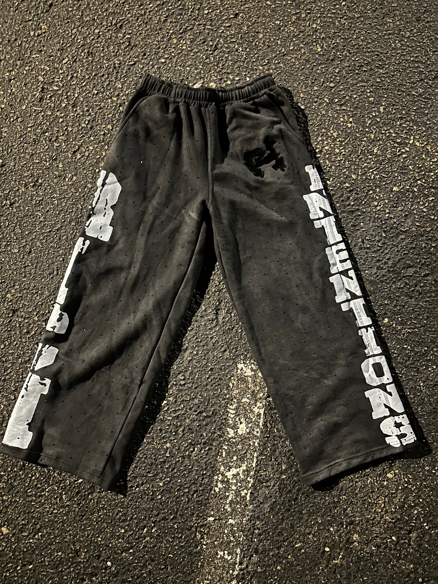 3 Pockets Full Sweats